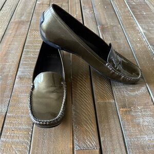 Stuart Weitzman Olive Loafers